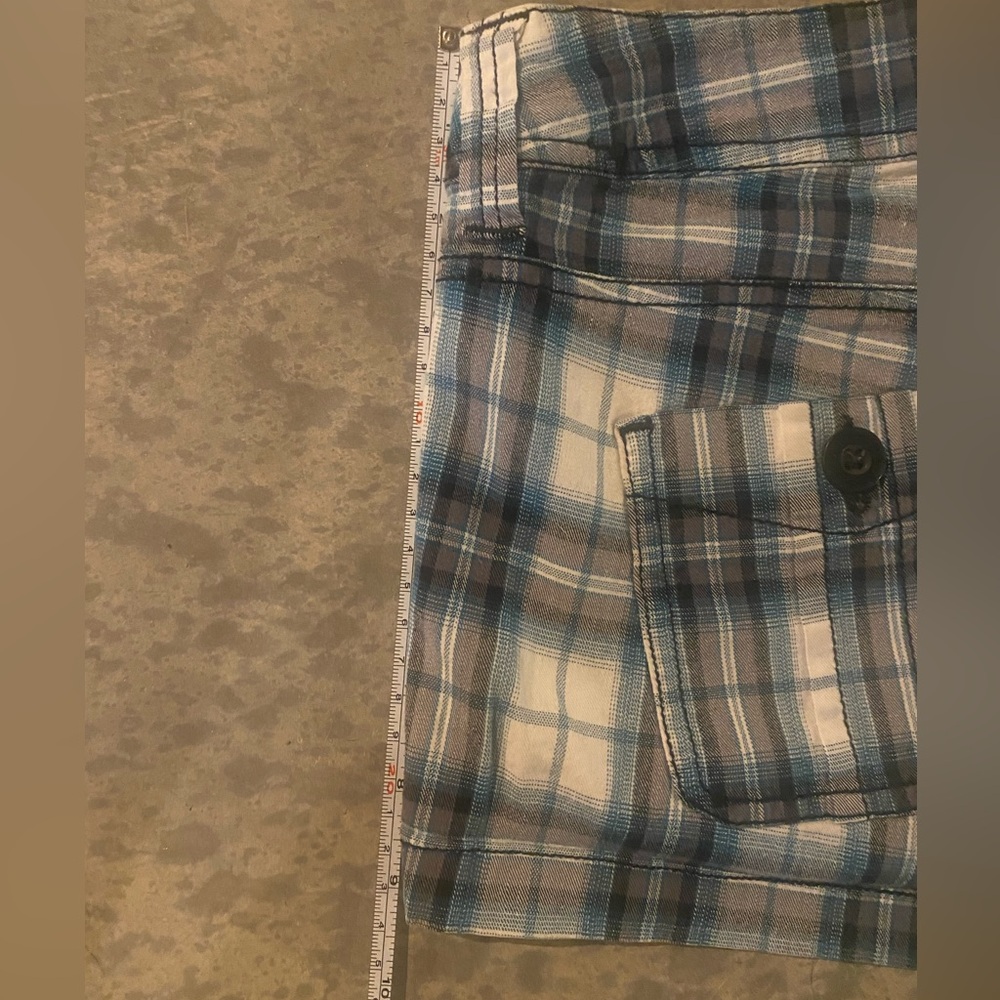 Retro Shorts - Picture 6 of 8